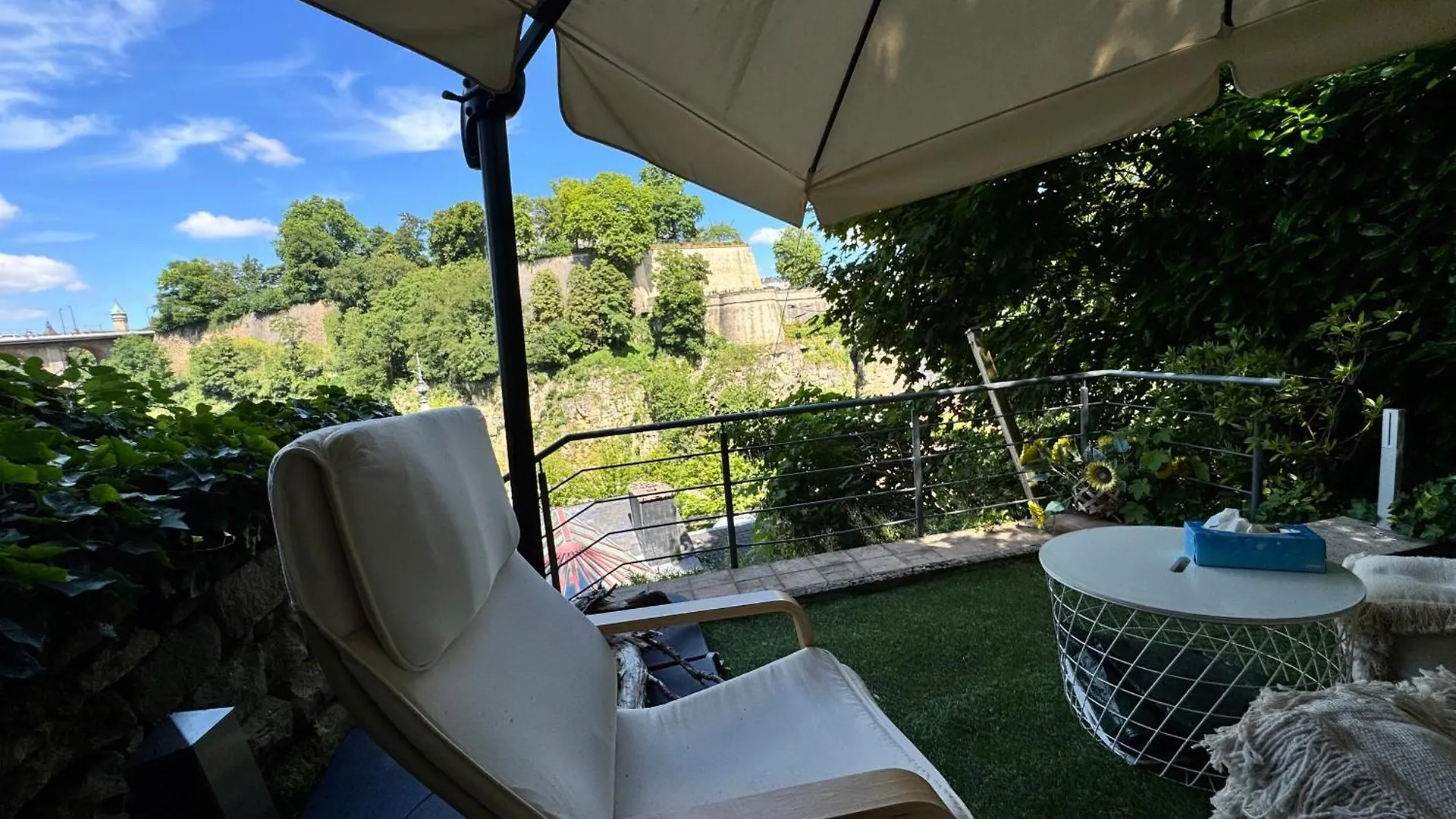 Hotel Historic Town Luxe And Epic View Luxemburgo